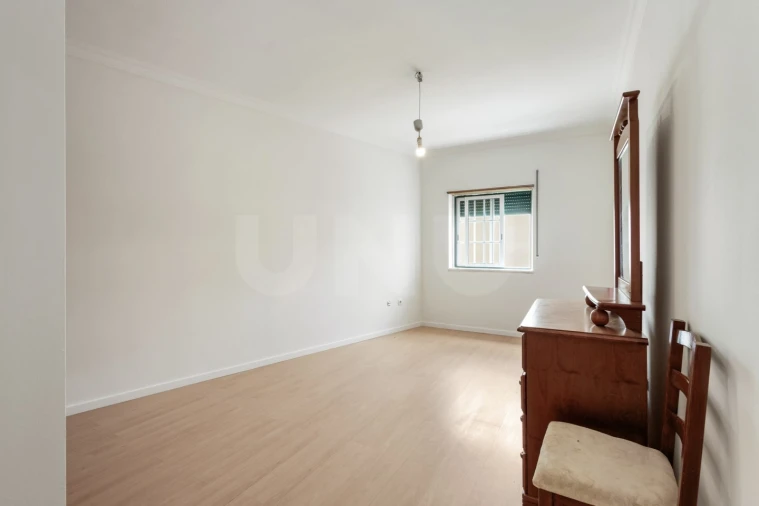 Apartamento T2 para Venda em Encarnação Foto 7