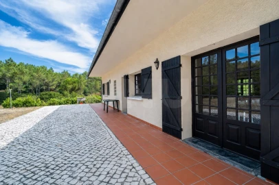 Moradia T5 para Venda em Famalicão