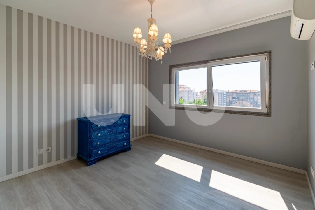 Apartamento T2 para Venda em Covilhã e Canhoso Foto 6