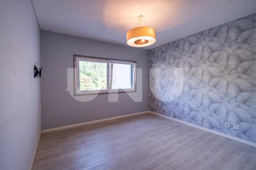 Apartamento T2 para Venda em Covilhã e Canhoso Foto 11