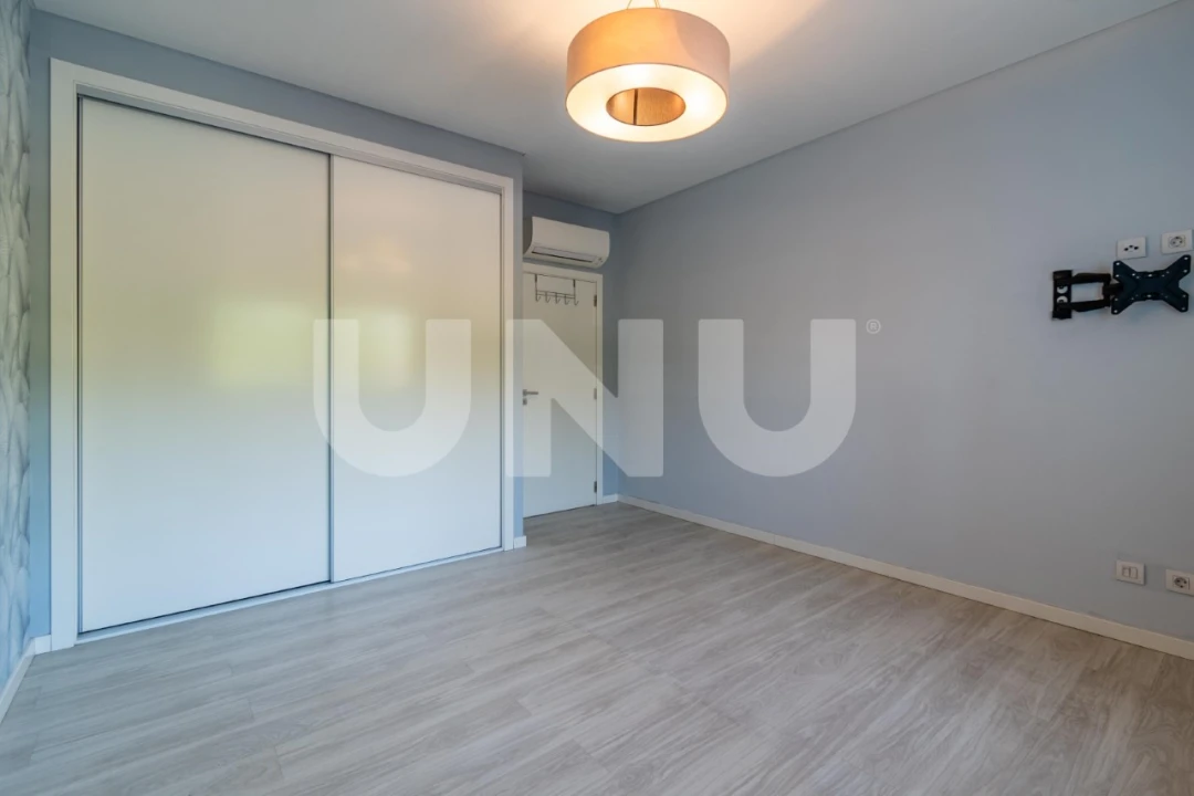 Apartamento T2 para Venda em Covilhã e Canhoso Foto 17