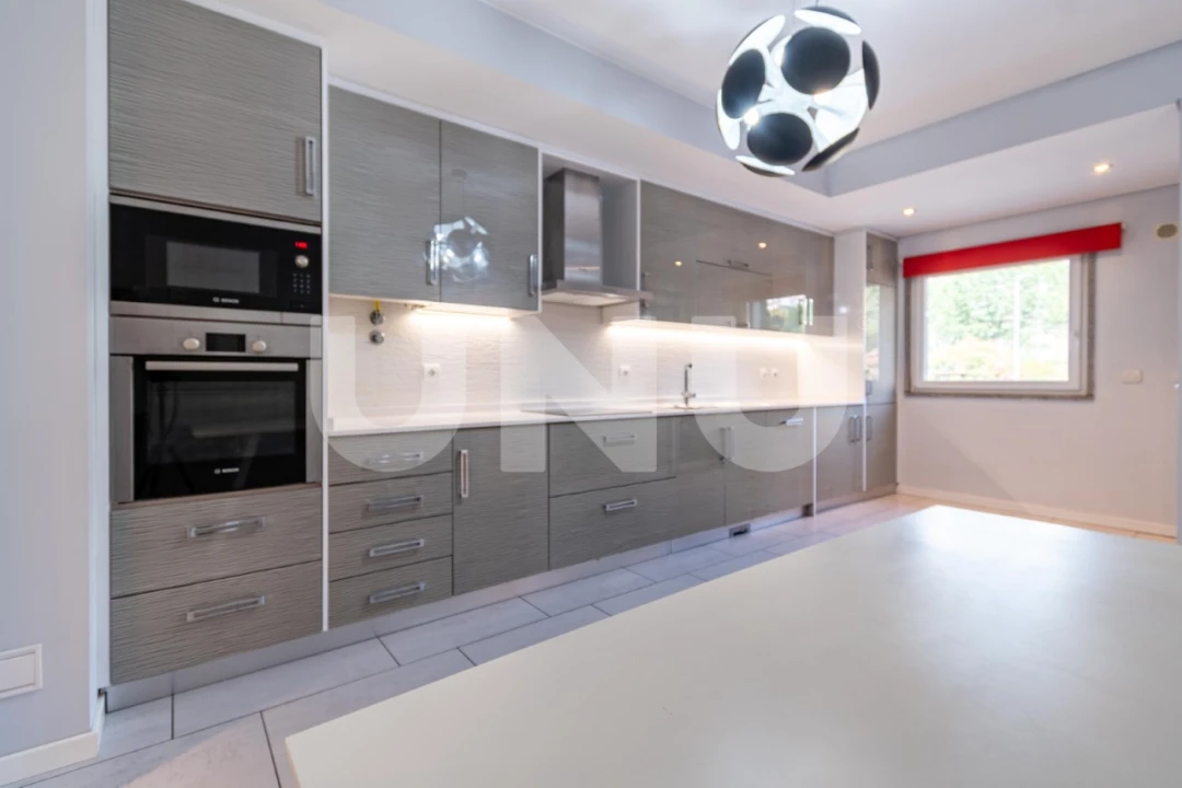 Apartamento T2 para Venda em Covilhã e Canhoso Foto 19
