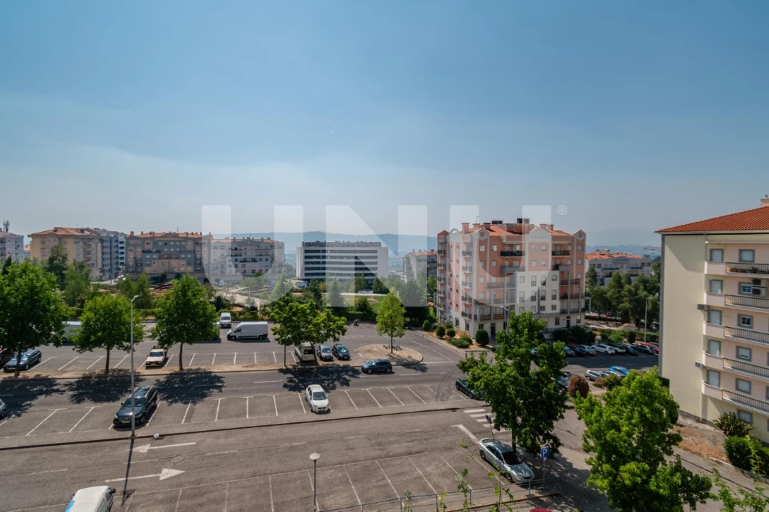 Apartamento T2 para Venda em Covilhã e Canhoso Foto 41