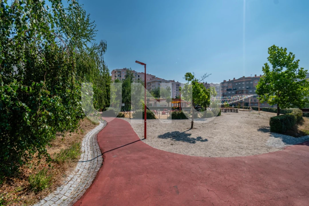 Apartamento T2 para Venda em Covilhã e Canhoso Foto 43