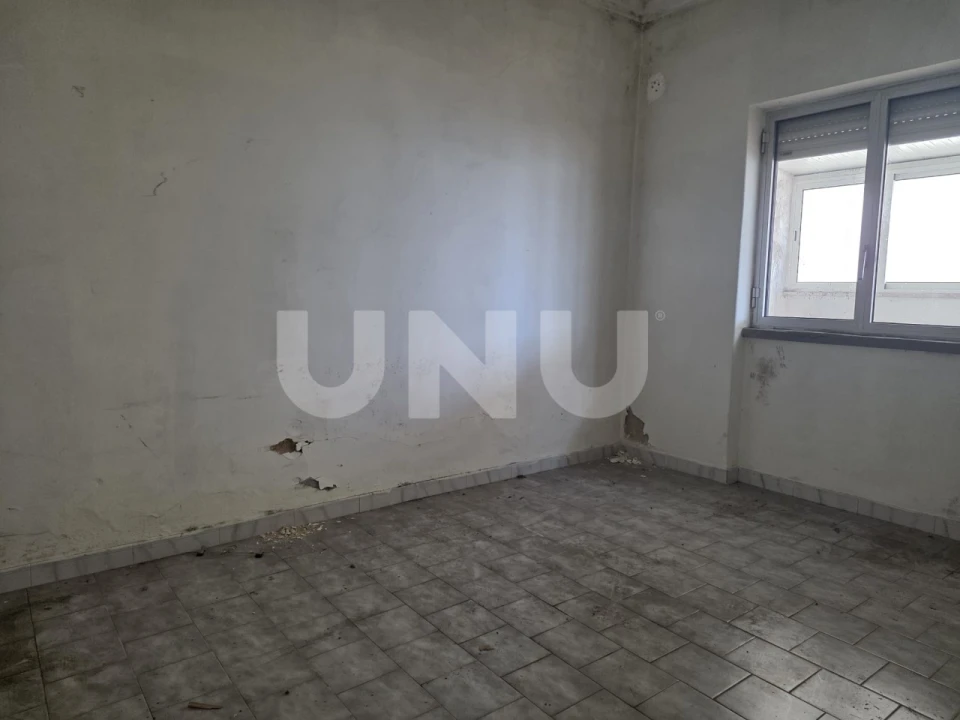 Apartamento T2 para Venda em Corroios Foto 8