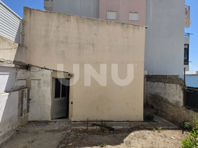 Apartamento T2 para Venda em Corroios Foto 7