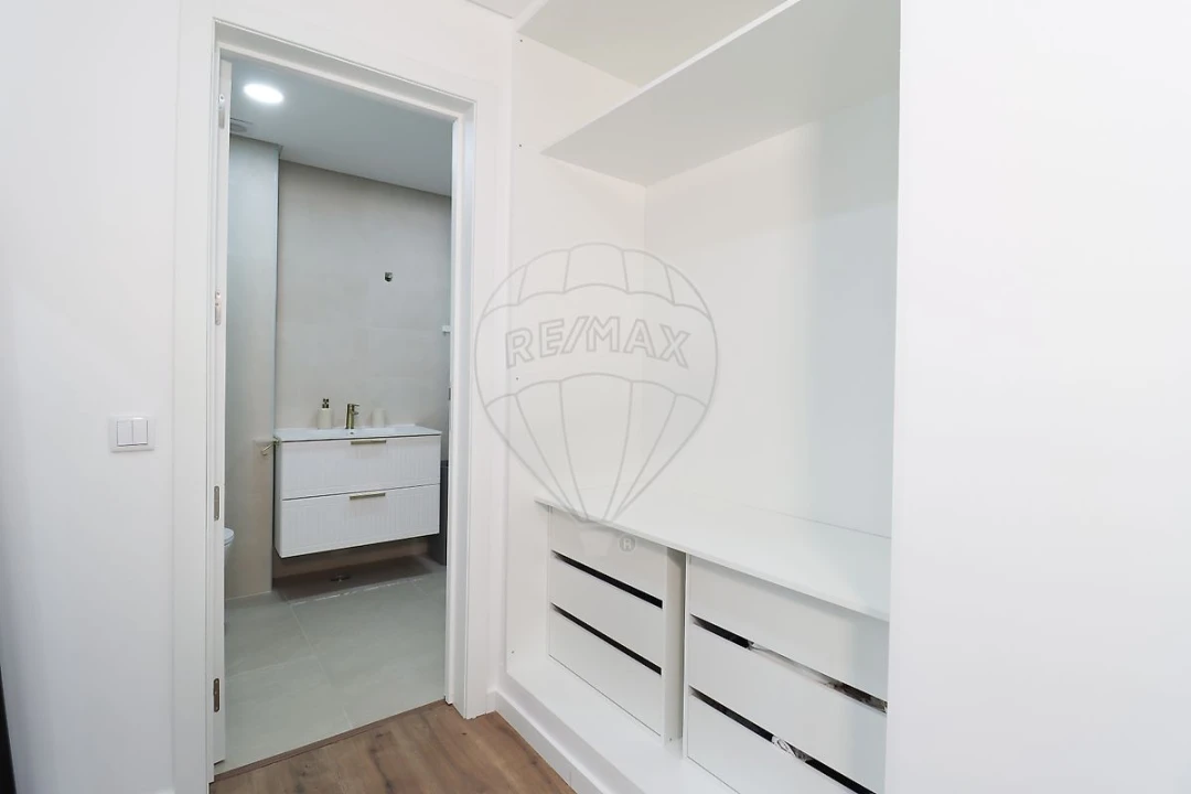 Apartamento T2 para Venda em Palmela Foto 19