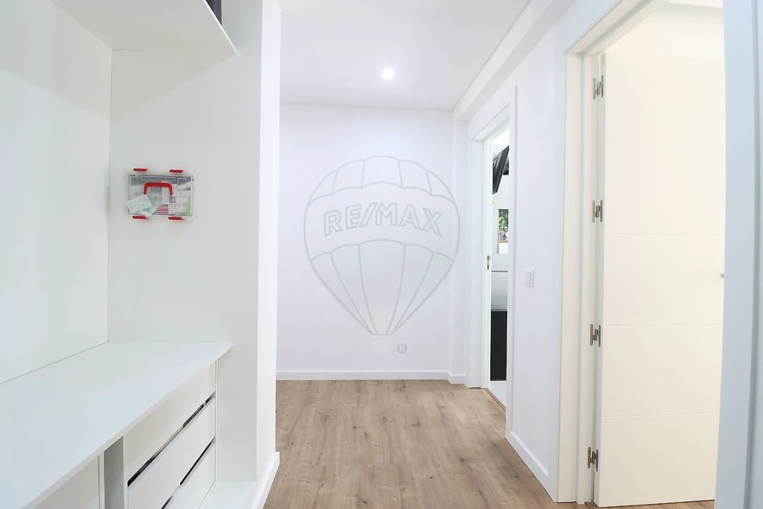 Apartamento T2 para Venda em Palmela Foto 25
