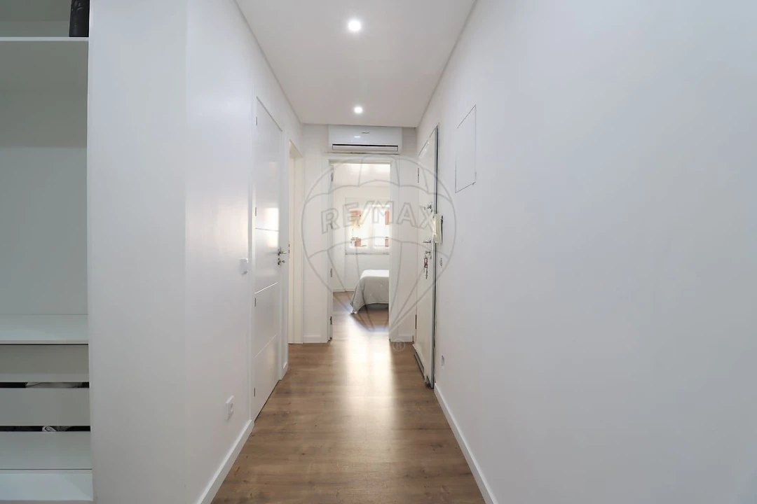Apartamento T2 para Venda em Palmela Foto 3