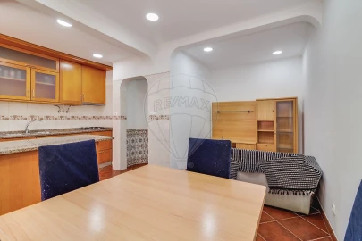 Apartamento T2 para Arrendamento em Moscavide e Portela