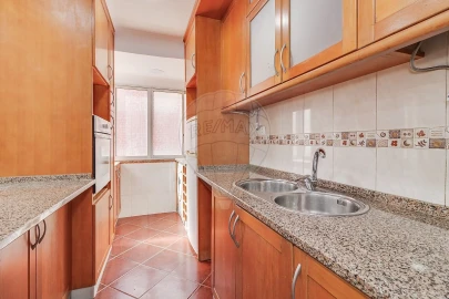 Apartamento T2 para Arrendamento em Moscavide e Portela