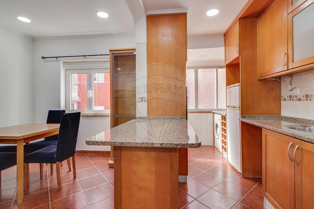 Apartamento T2 para Arrendamento em Moscavide e Portela Foto 3