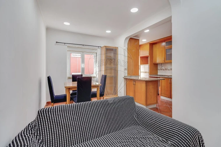 Apartamento T2 para Arrendamento em Moscavide e Portela Foto 13