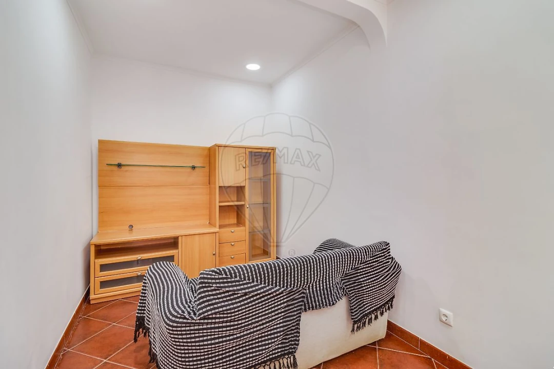 Apartamento T2 para Arrendamento em Moscavide e Portela Foto 12