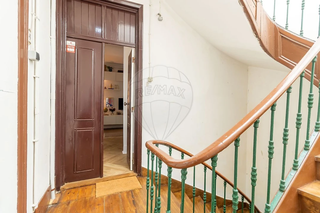 Apartamento T4 para Venda em Arroios Foto 3