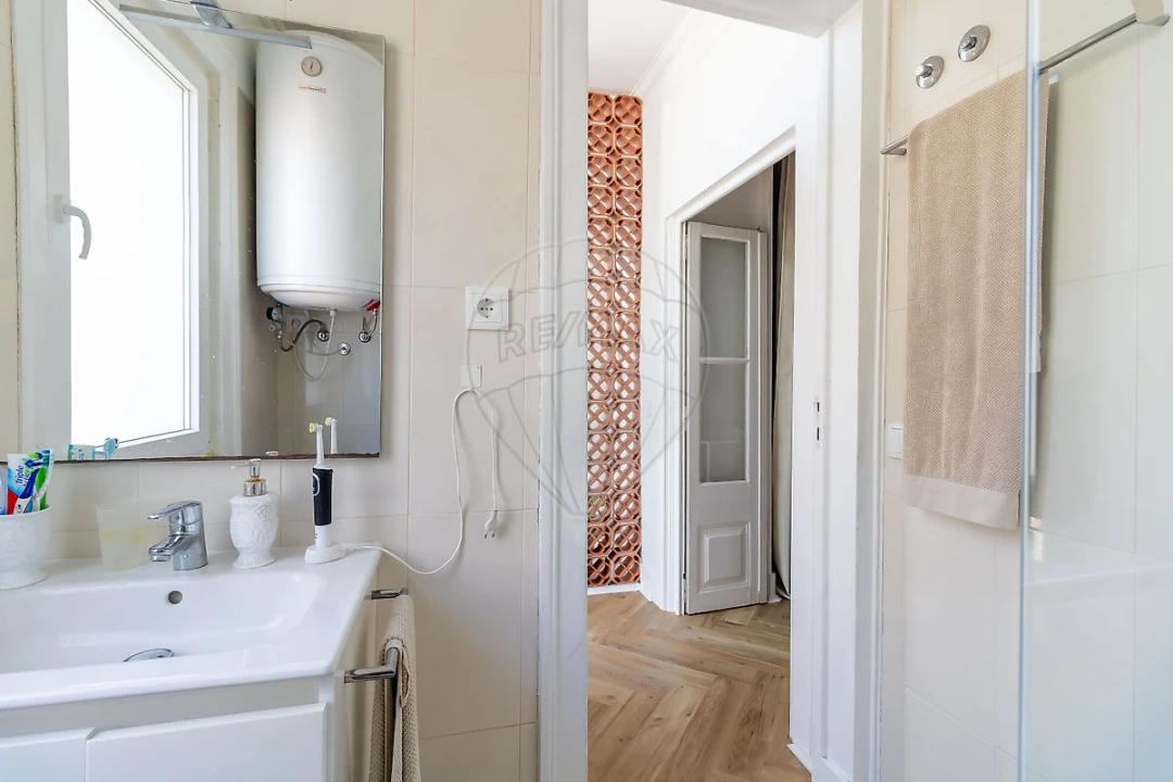 Apartamento T4 para Venda em Arroios Foto 26