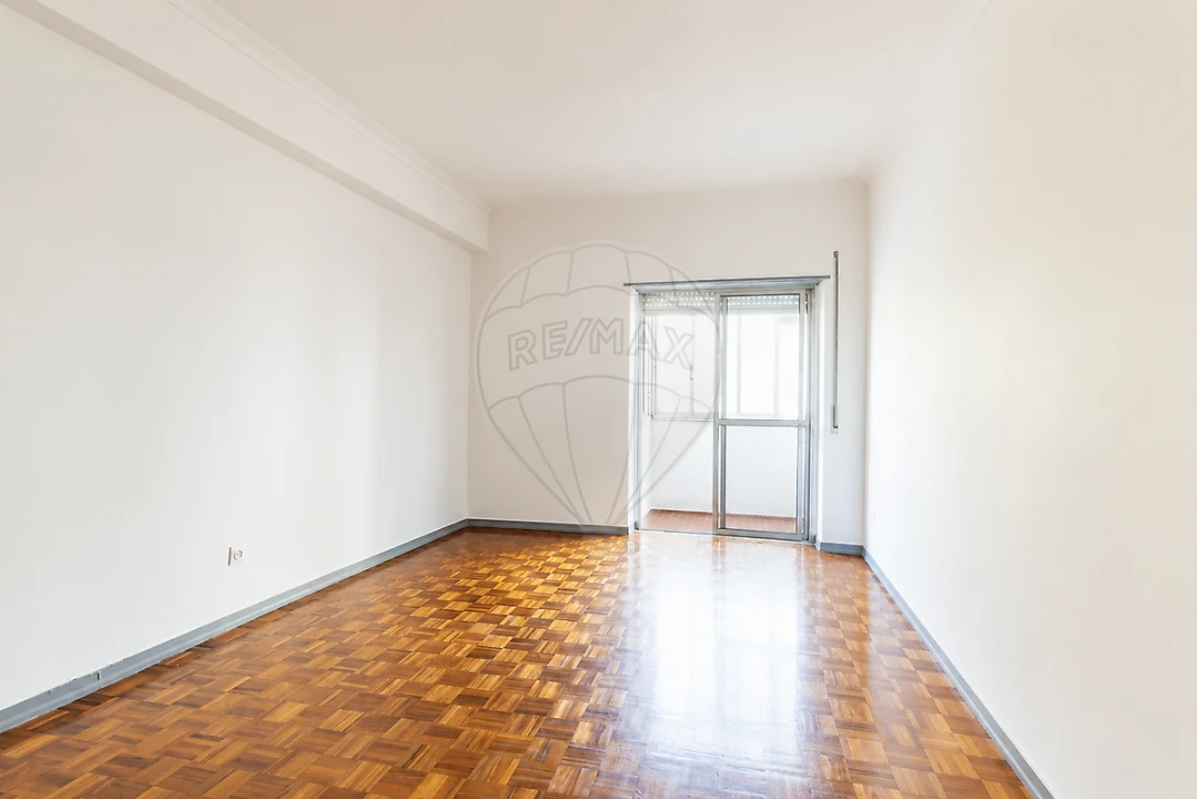 Apartamento T2 para Venda em Laranjeiro e Feijó Foto 19