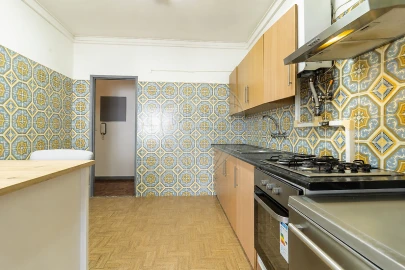 Apartamento T2 para Venda em Laranjeiro e Feijó