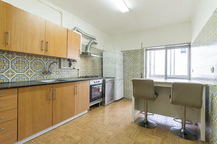 Apartamento T2 para Venda em Laranjeiro e Feijó Foto 16