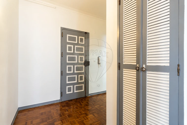 Apartamento T2 para Venda em Laranjeiro e Feijó Foto 14