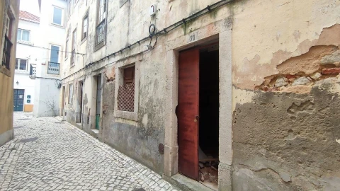 Prédio para Venda em Marvila, Ribeira Santarém, São Salvador, São Nicolau