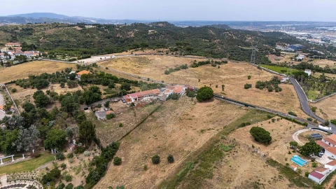 Armazém para Venda em Vila Franca de Xira