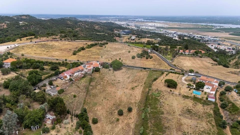Armazém para Venda em Vila Franca de Xira