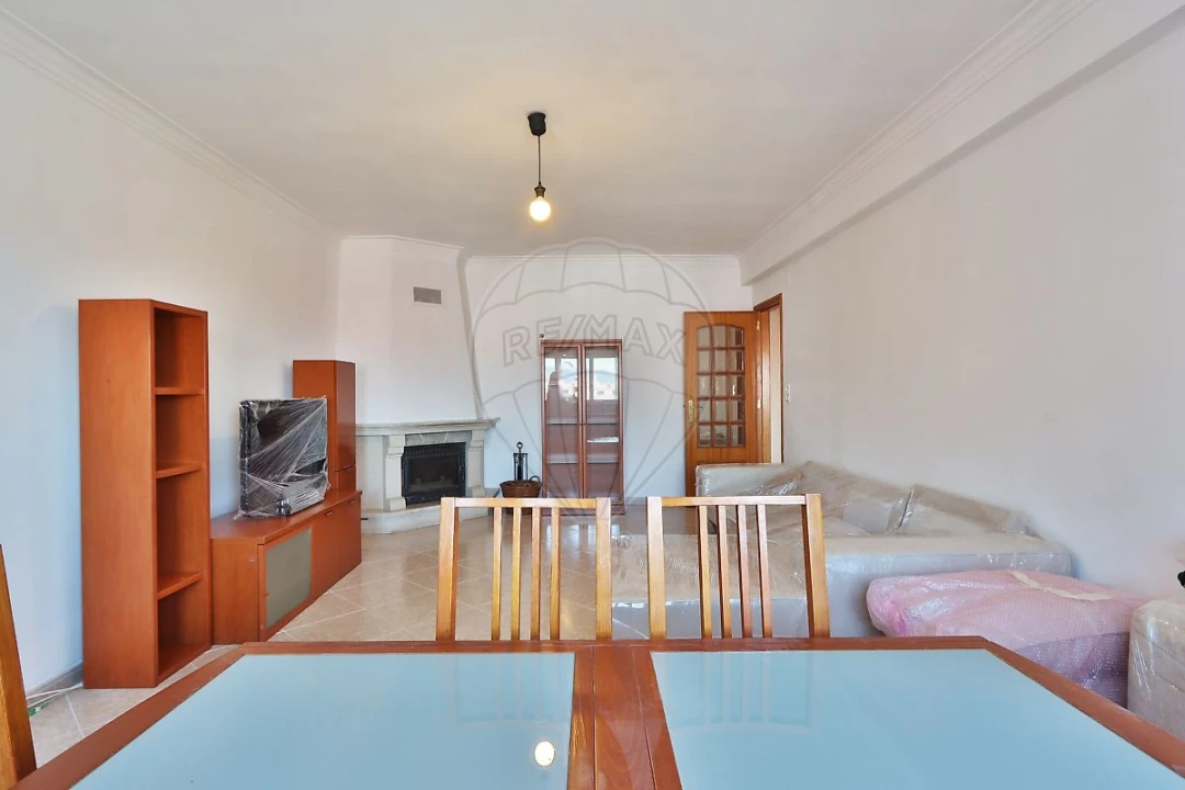 Apartamento T2 para Arrendamento em Cacém e São Marcos Foto 4