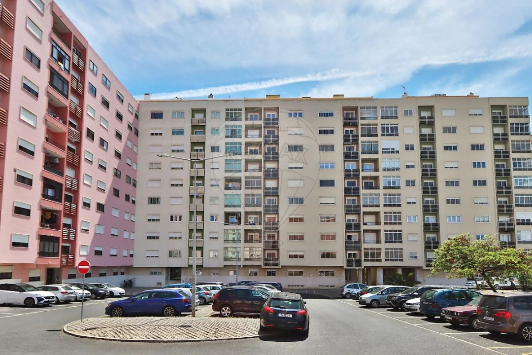 Apartamento T2 para Arrendamento em Cacém e São Marcos Foto 14