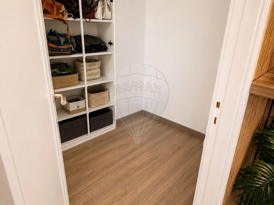 Apartamento T2 para Venda em Vilar de Andorinho Foto 25