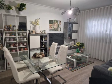 Apartamento T2 para Venda em Vilar de Andorinho