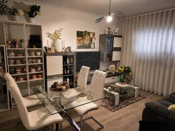 Apartamento T2 para Venda em Vilar de Andorinho