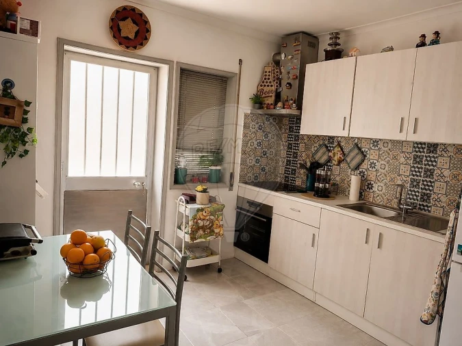 Apartamento T2 para Venda em Vilar de Andorinho Foto 30