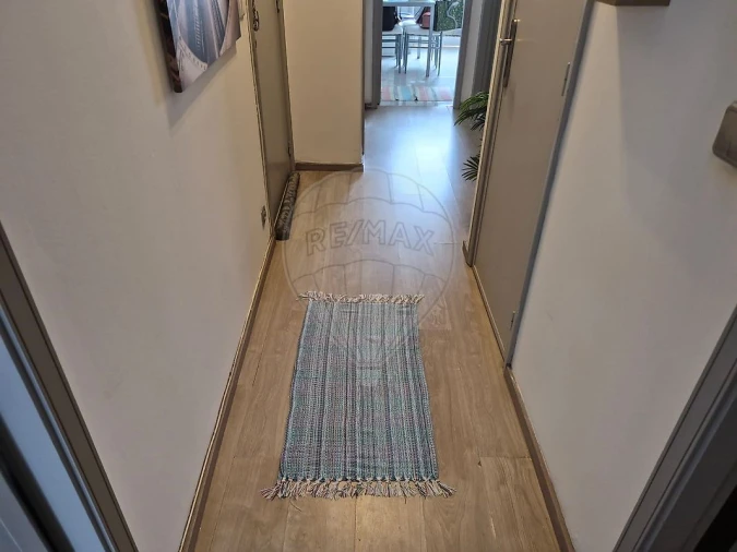Apartamento T2 para Venda em Vilar de Andorinho Foto 4