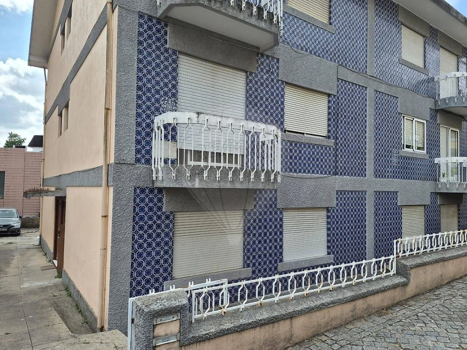 Apartamento T2 para Venda em Vilar de Andorinho Foto 23