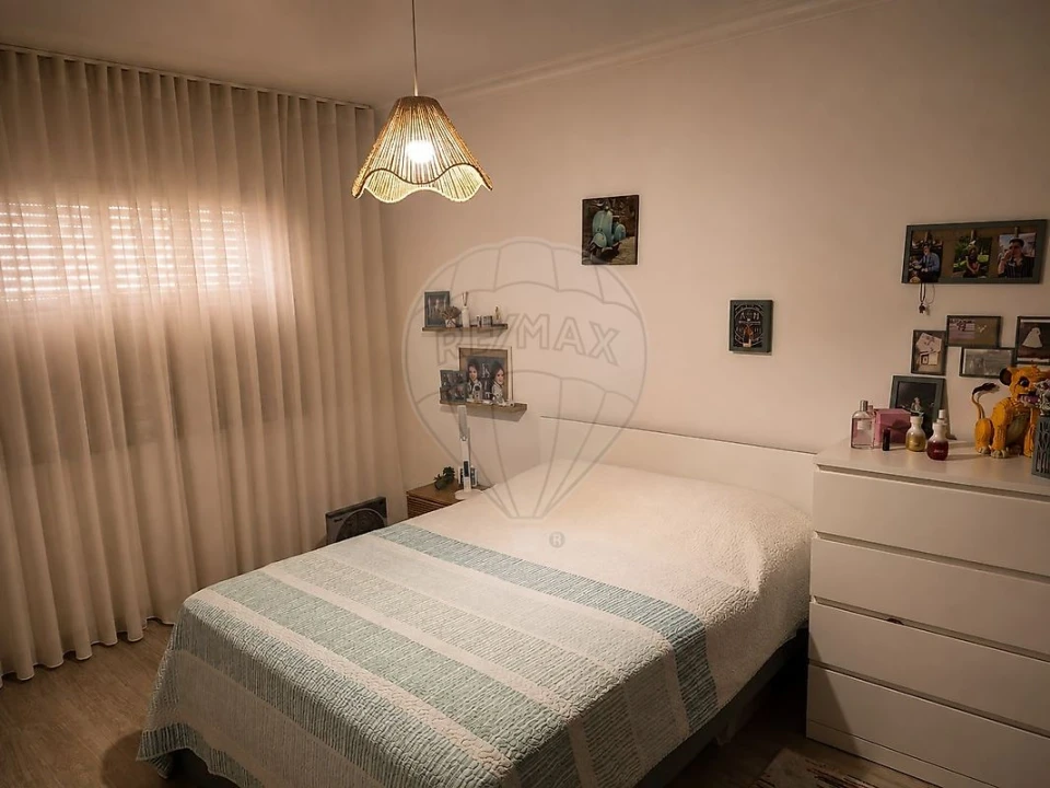 Apartamento T2 para Venda em Vilar de Andorinho Foto 27