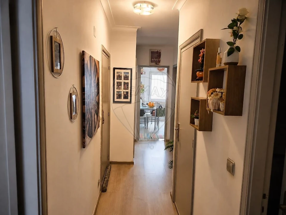 Apartamento T2 para Venda em Vilar de Andorinho Foto 34