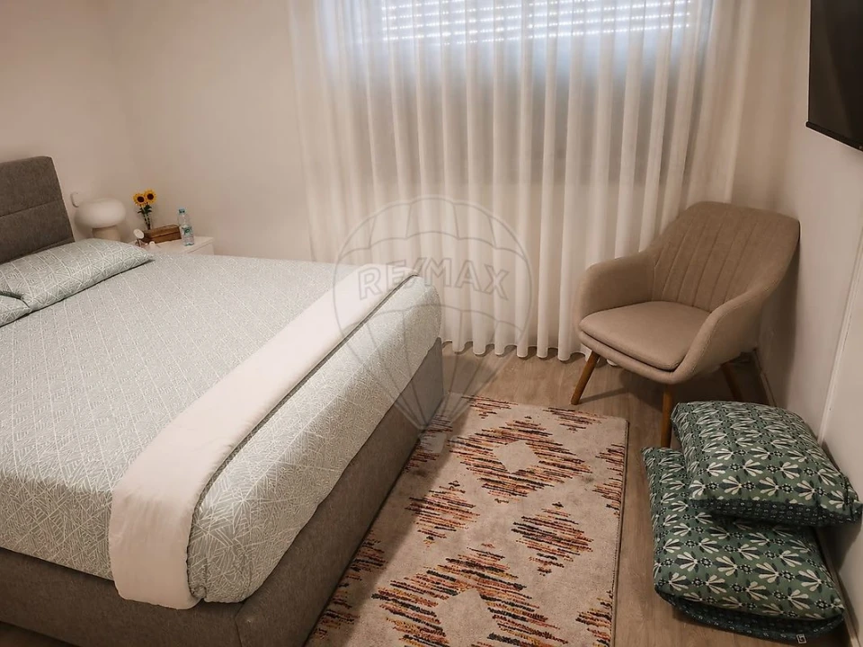 Apartamento T2 para Venda em Vilar de Andorinho Foto 33