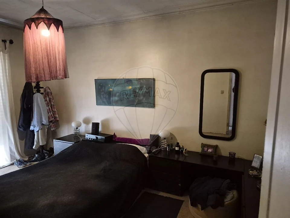 Apartamento T2 para Venda em Vilar de Andorinho Foto 3