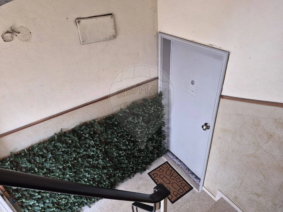 Apartamento T2 para Venda em Vilar de Andorinho Foto 25