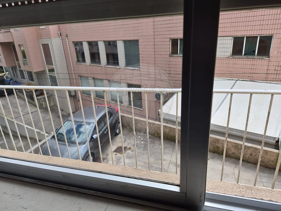 Apartamento T2 para Venda em Vilar de Andorinho Foto 20