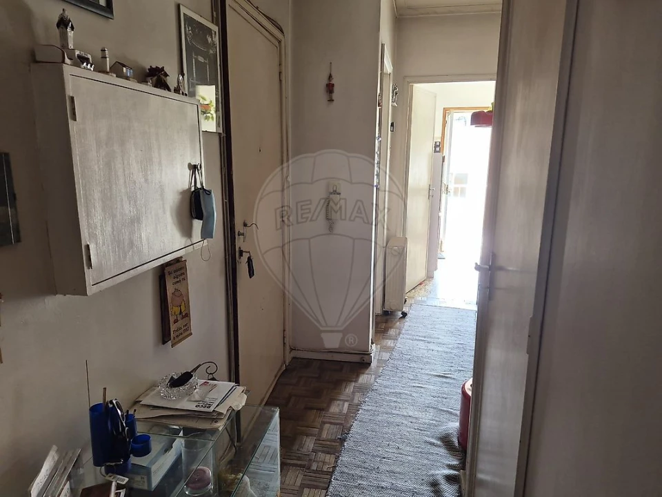 Apartamento T2 para Venda em Vilar de Andorinho Foto 8