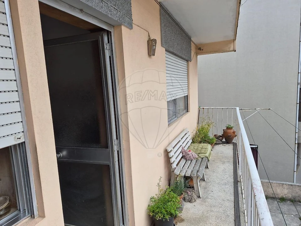 Apartamento T2 para Venda em Vilar de Andorinho Foto 15