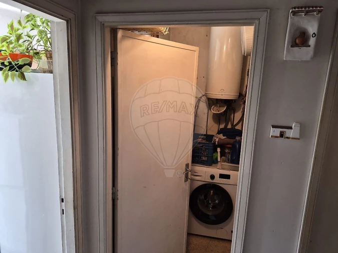 Apartamento T2 para Venda em Vilar de Andorinho Foto 9