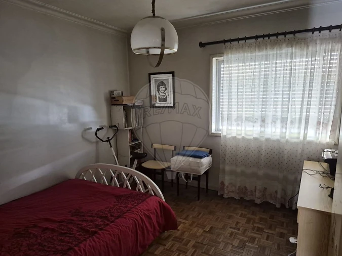 Apartamento T2 para Venda em Vilar de Andorinho Foto 4