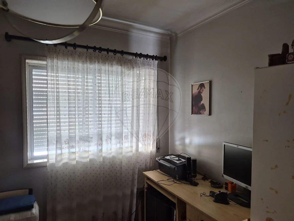 Apartamento T2 para Venda em Vilar de Andorinho Foto 1