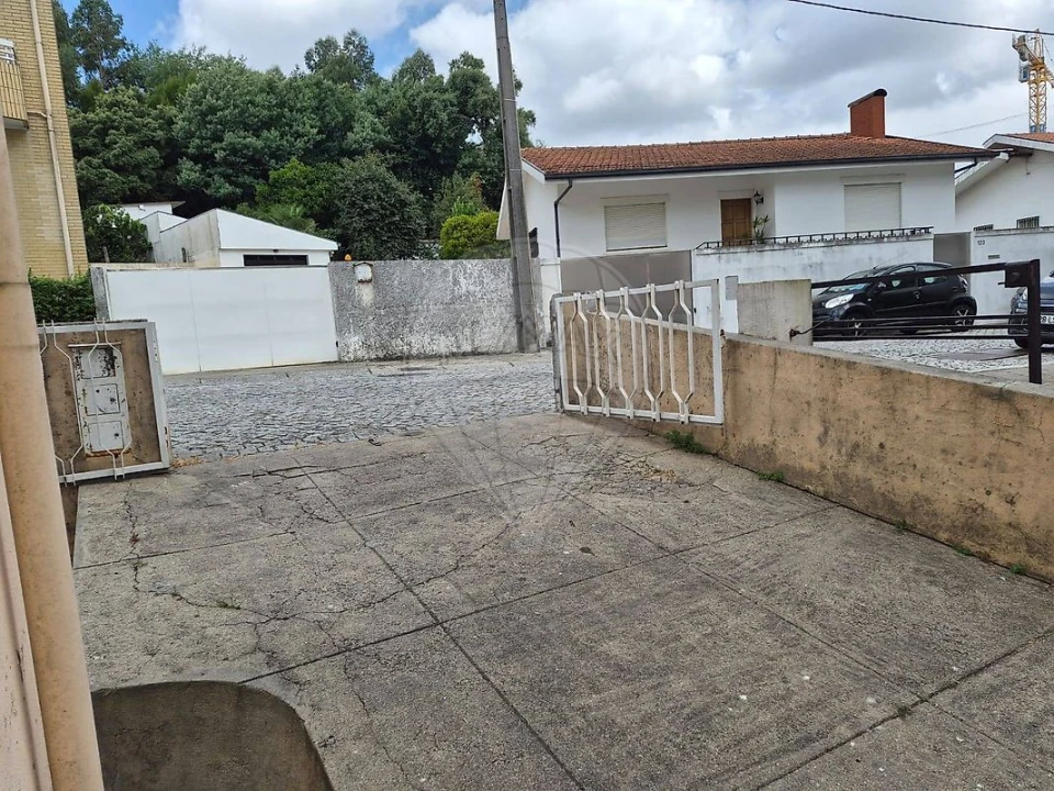 Apartamento T2 para Venda em Vilar de Andorinho Foto 26
