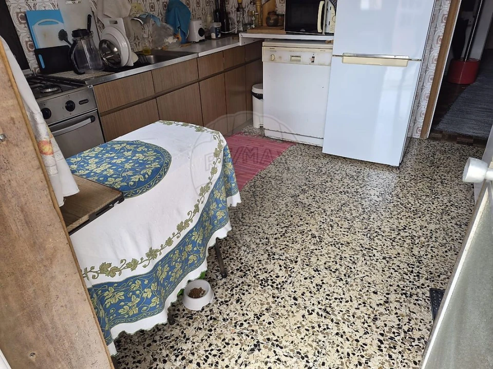Apartamento T2 para Venda em Vilar de Andorinho Foto 18