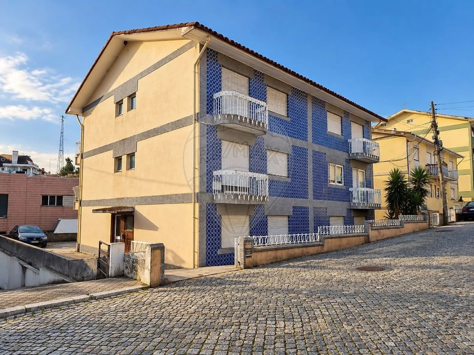 Apartamento T2 para Venda em Vilar de Andorinho Foto 13