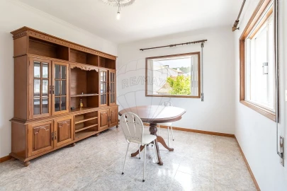 Moradia T3 para Arrendamento em Alfena